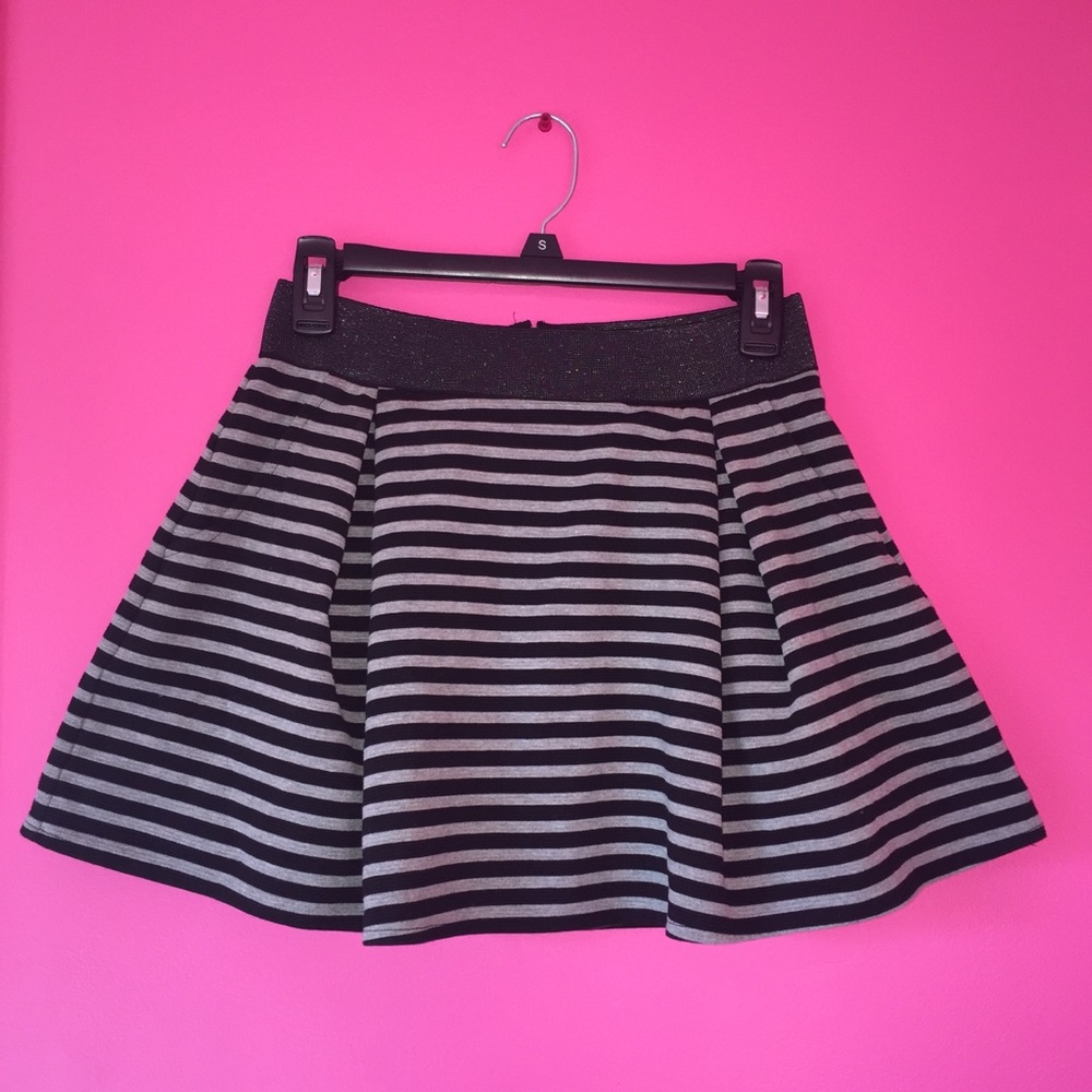 PRETTY LITTLE LIARS Black + White Striped Skirt